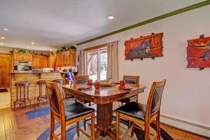 Grey Squirrel Lodge With 4 Bedrooms, Always Much Less Than Airbnb! Breckenridge Exterior photo